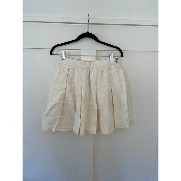 Zara Dresses & Skirts - Zara Woman Floral Jacquard Pleated Mini Skirt Off-White Size Medium